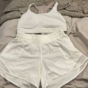 Lululemon workout set